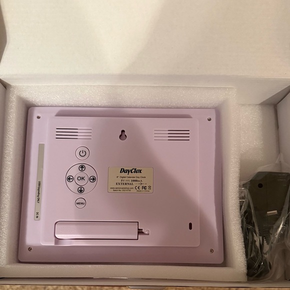 DayClox Digital Calendar Clock - Picture 6 of 7